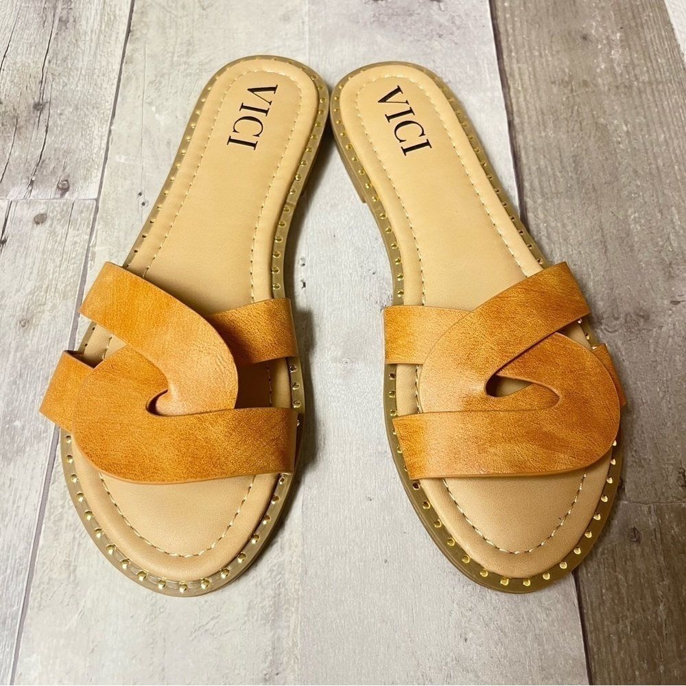 NWOT Vici Brianne Twisted Faux Leather Sandal Size 8 - Picture 8 of 13
